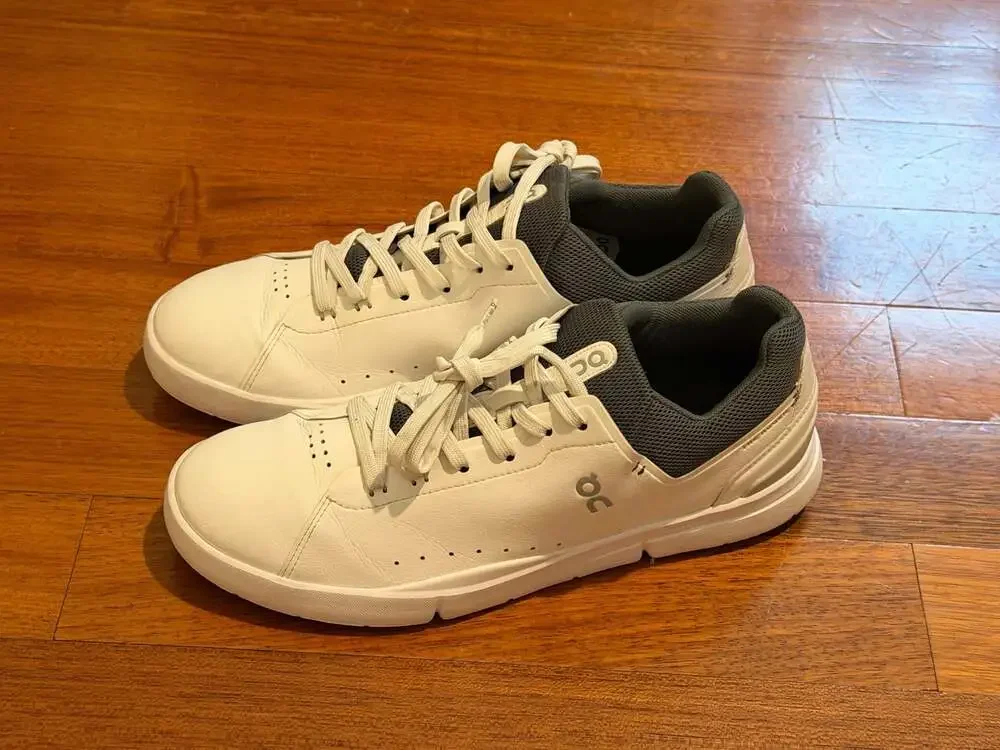 On Cloud On The Roger Advantage White/Gray Sneakers OnCloud Size 11